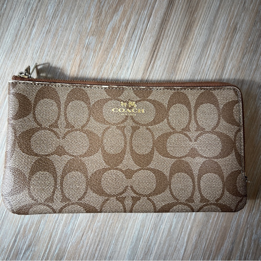 Coach Signature Zip Wallet Brown Canvas Wristlet Clutch